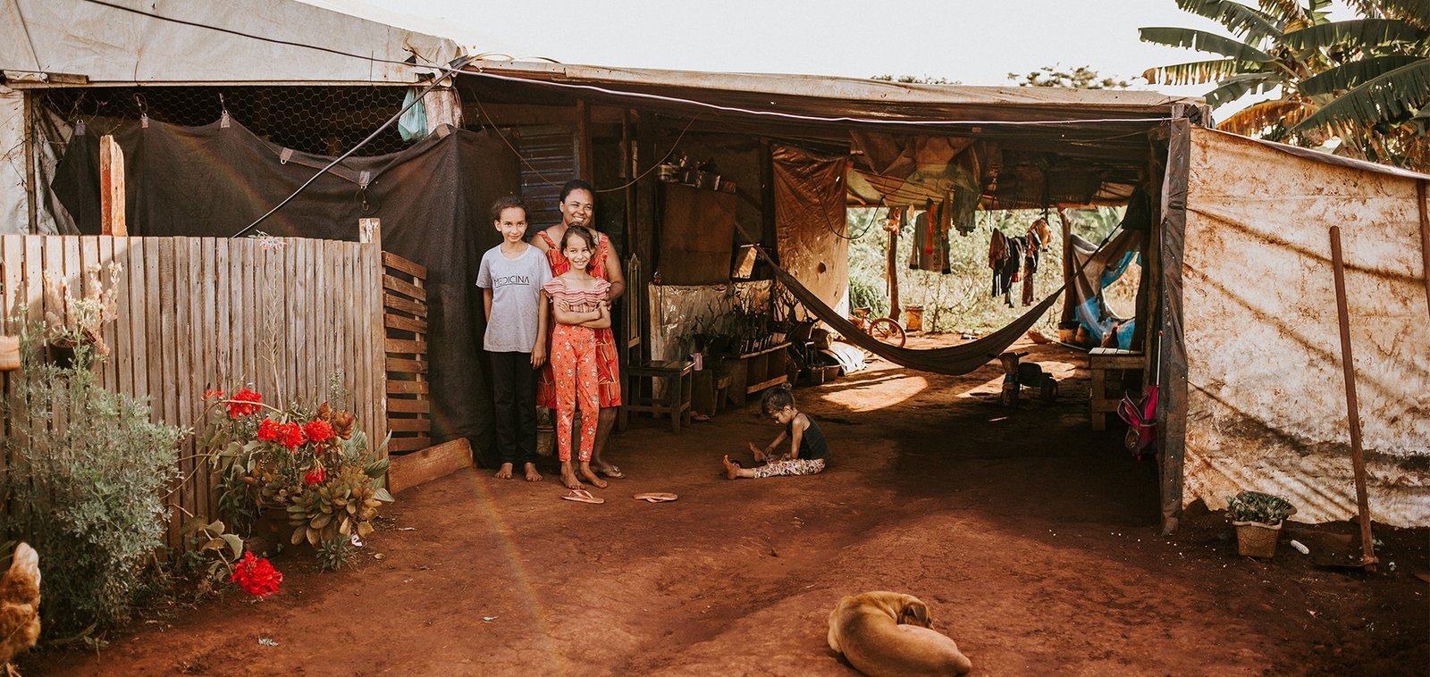 Sobre a cabeça os aviões